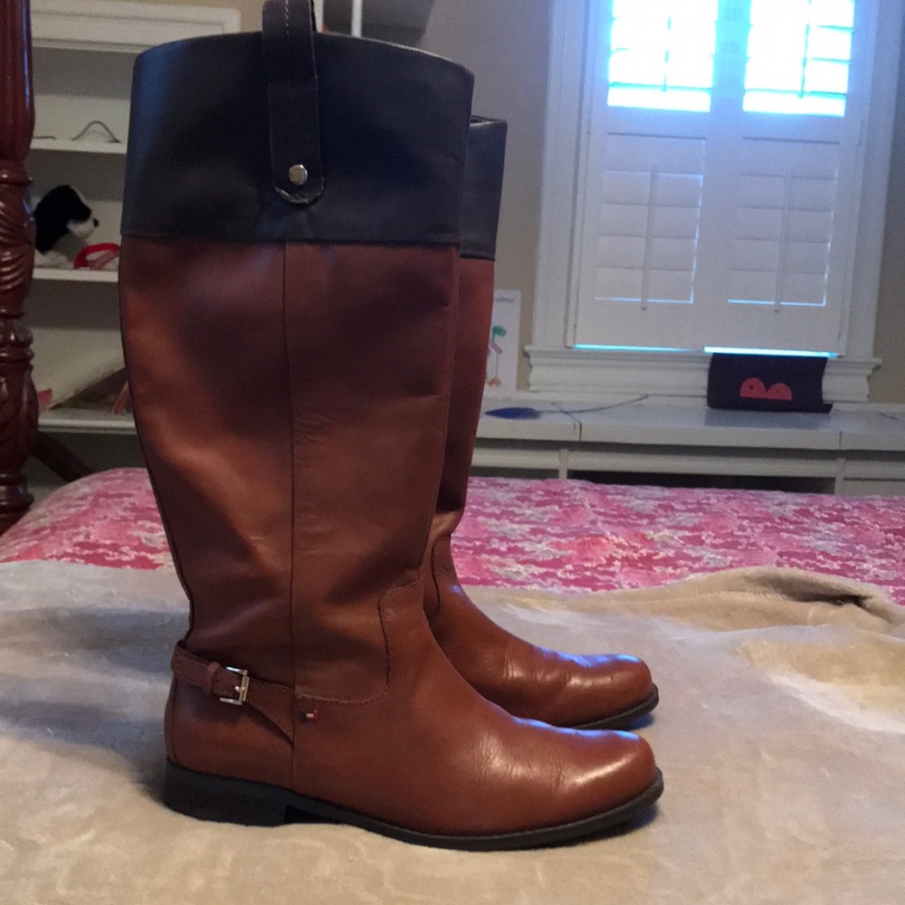 Leather equestrian boots.